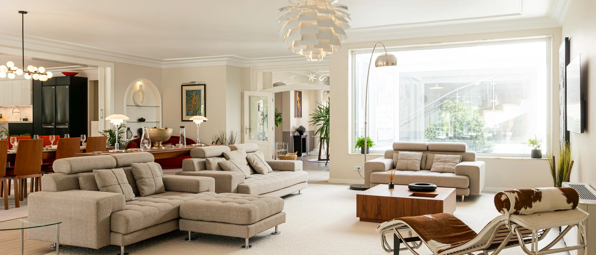 A finished, furnished apartment living room, the kind of space a fixed price is quoted on